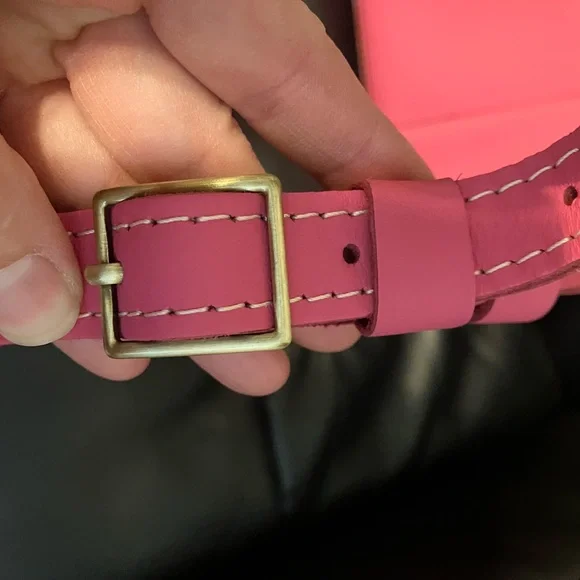 Portland Leather Classic Lola Crossbody in Margot (Snap closure) - Picture 5 of 8